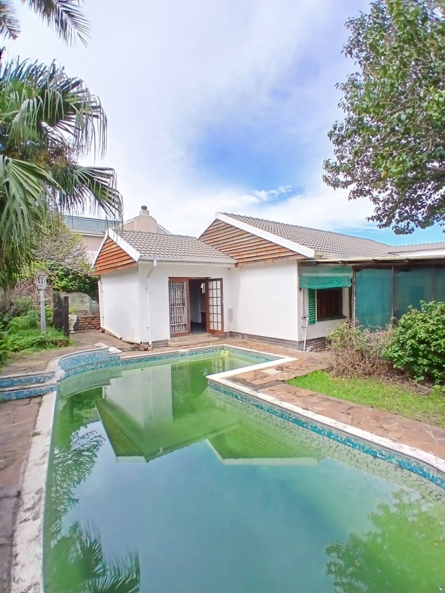 4 Bedroom Property for Sale in Amalinda Eastern Cape